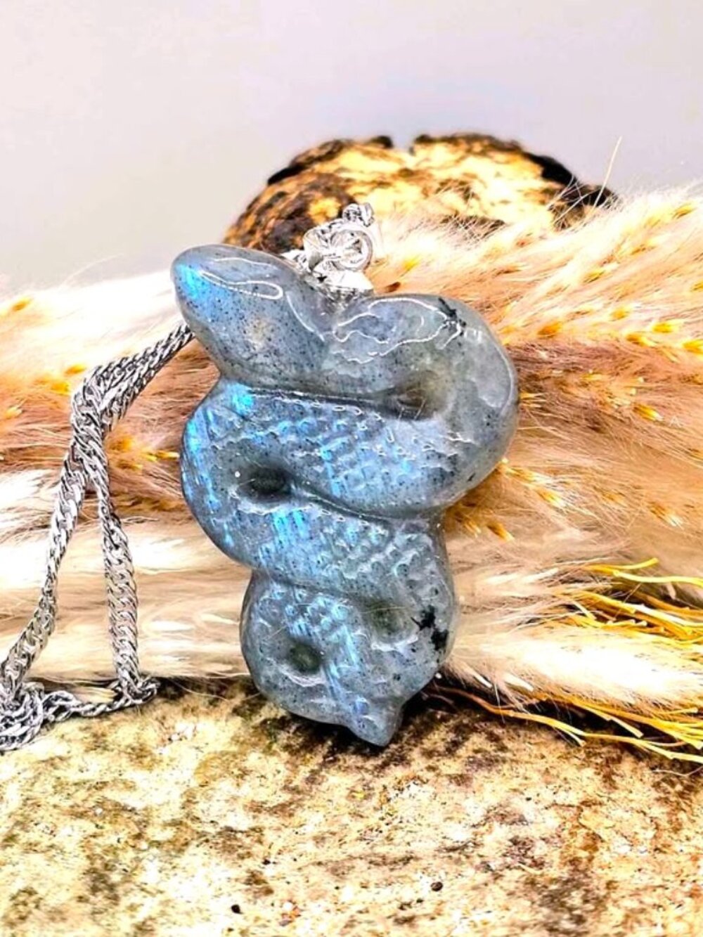 Nature Labradorite Carved Flashy Snake Pendant Necklace